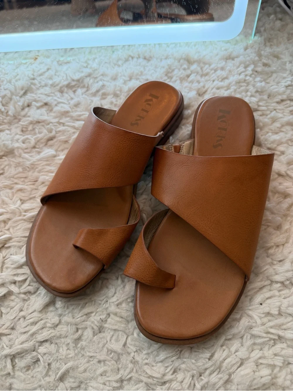 Tan Leather Cross-Strap Toe-Loop Sandals - Picture 2 of 8